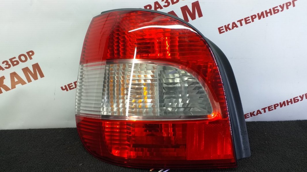 Стоп-сигнал левый RENAULT SCENIC 2003 JA13 F4R747 7700428054 контрактная