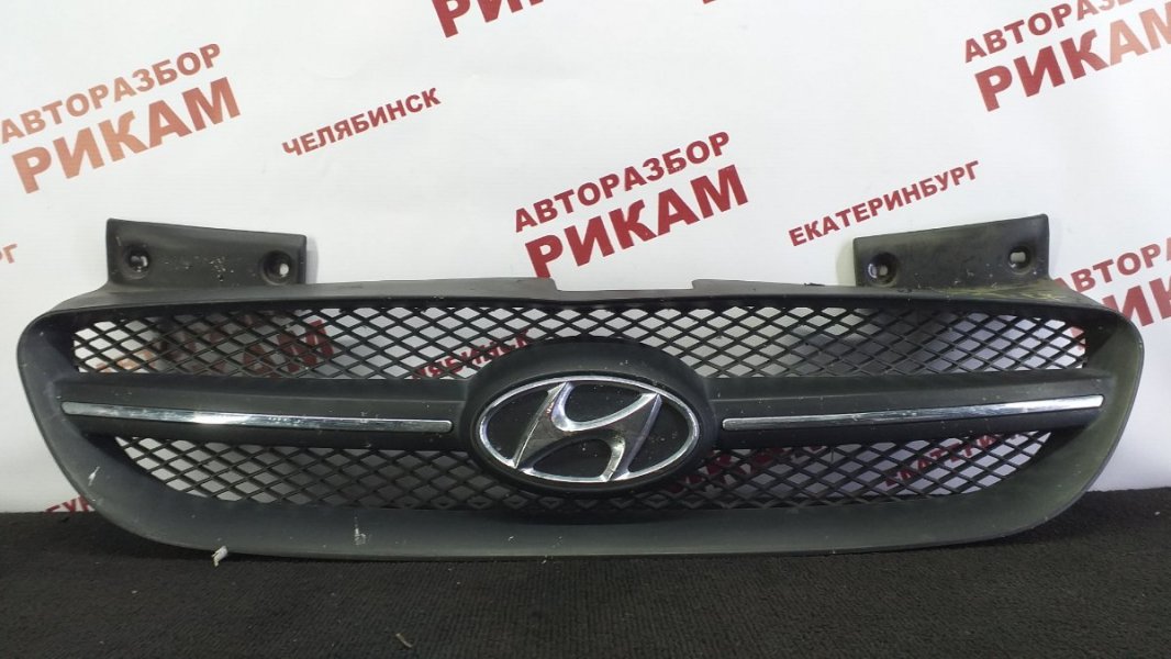 Решетка радиатора HYUNDAI GETZ 2009 TB G4EE 863851С310 контрактная