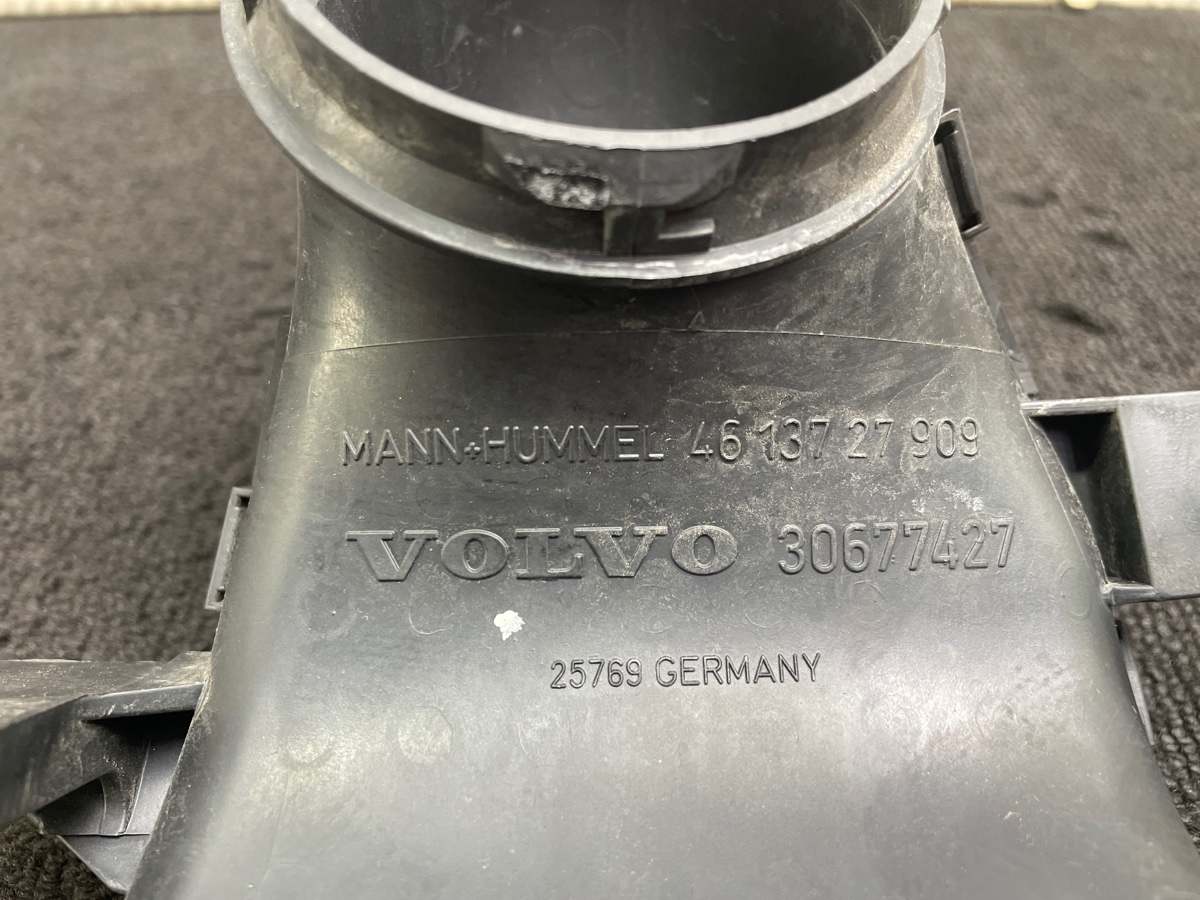 Воздухозаборник VOLVO V50 MW38 B5244S4