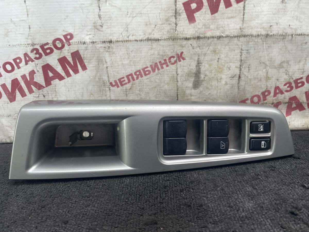 Кнопка стеклоподъемника передняя правая SUBARU IMPREZA 2009 GH2 EL154 83071FG000 контрактная