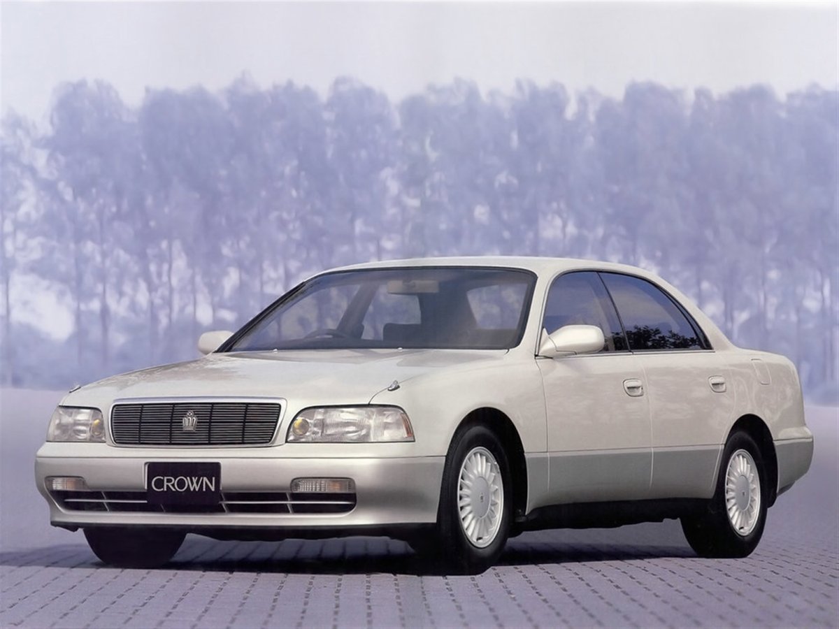 Решетка радиатора TOYOTA CROWN MAJESTA JZS149