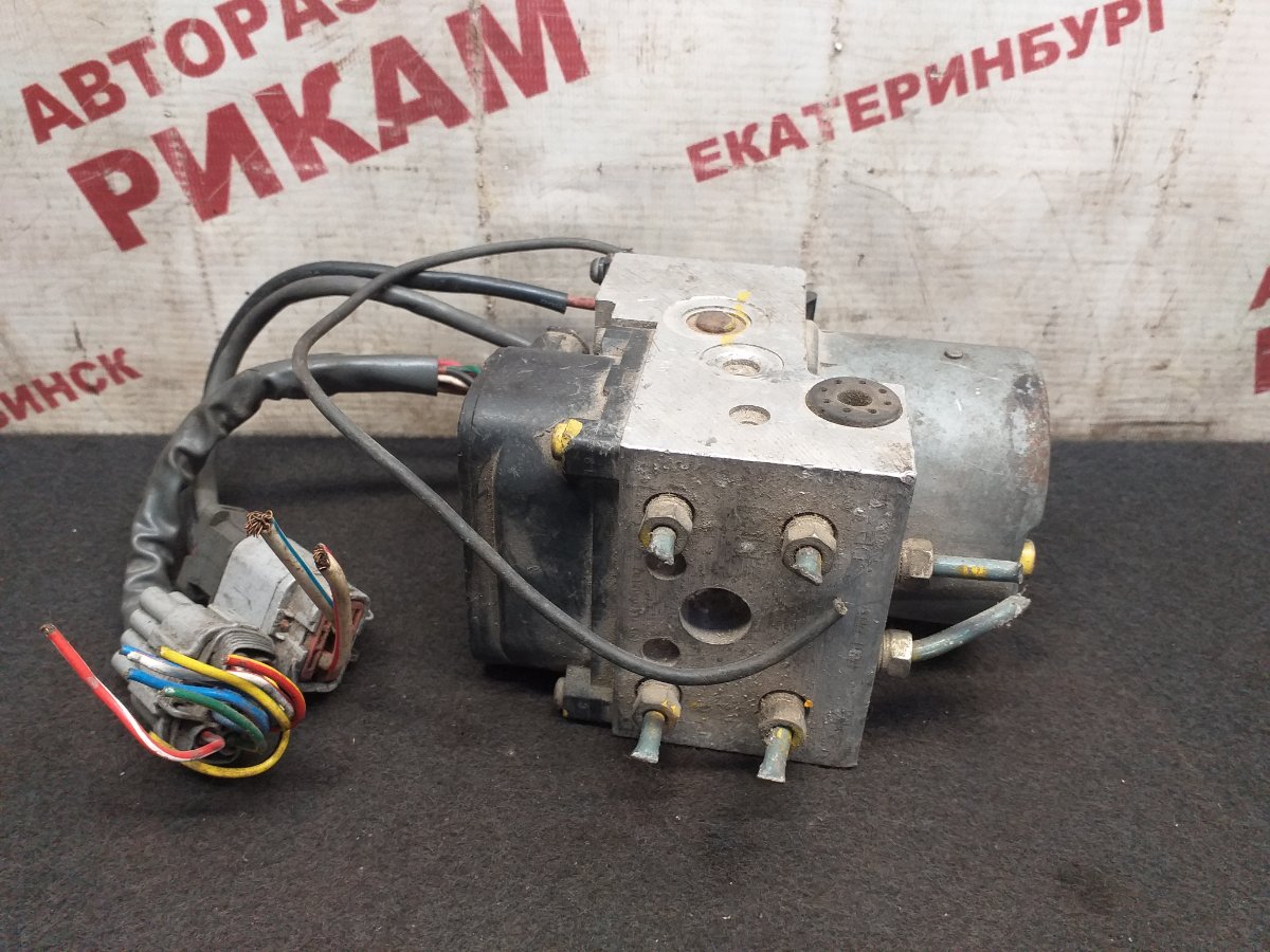 Блок ABS NISSAN CUBE Z10 CGA3DE 4760072B00 купить контрактная id20815