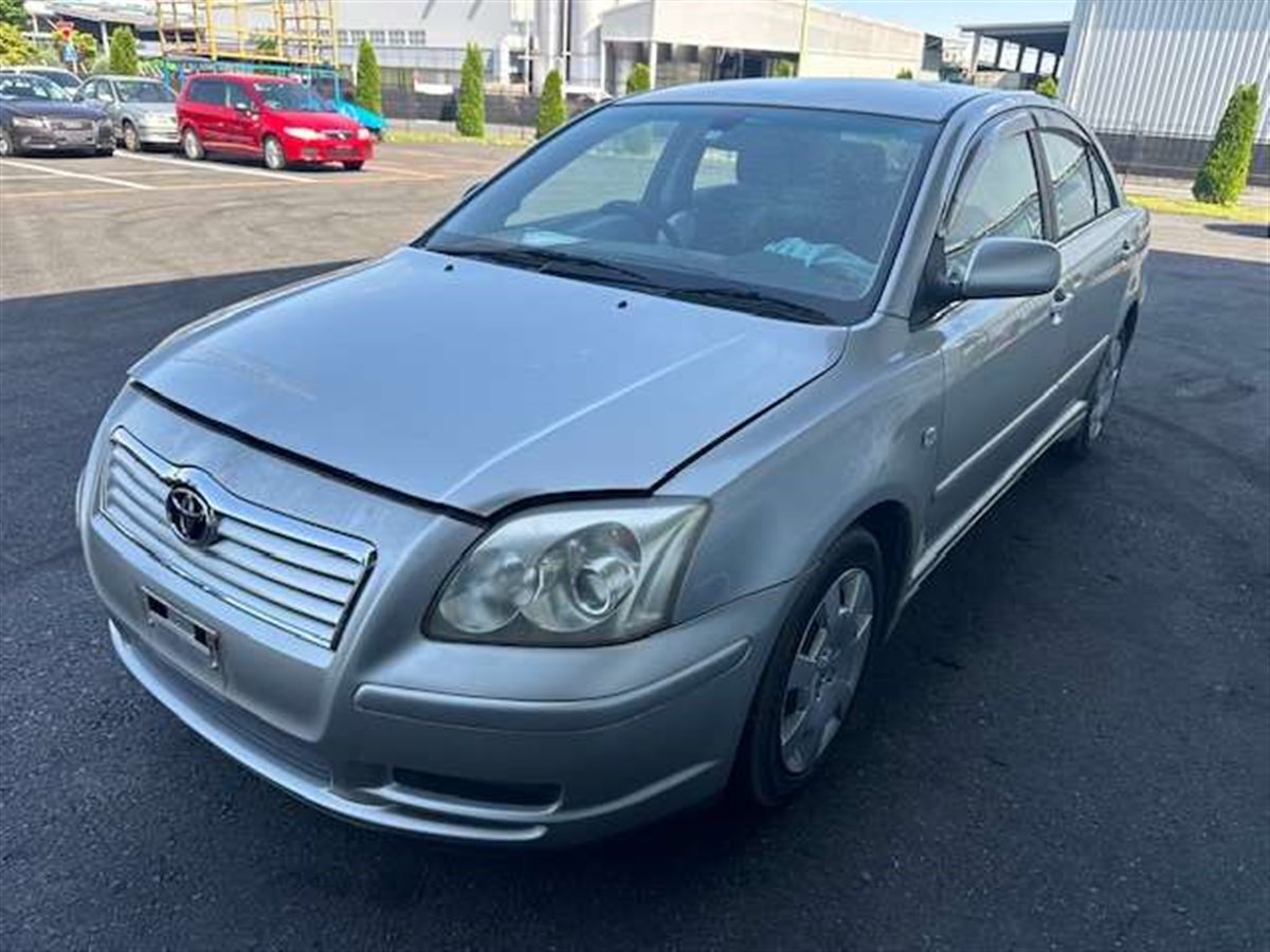 TOYOTA AVENSIS 2004