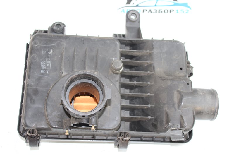 Корпус воздушного фильтра Prius 2000-2003 NHW11 1NZ-FXE