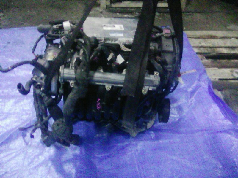Двигатель TOYOTA NOAH AZR60 1AZ-FSE