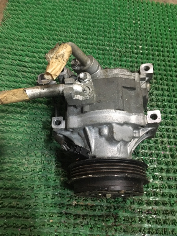 Компрессор кондиционера TOYOTA COROLLA SPACIO NZE121 1NZ-FE 447220-6351 контрактная