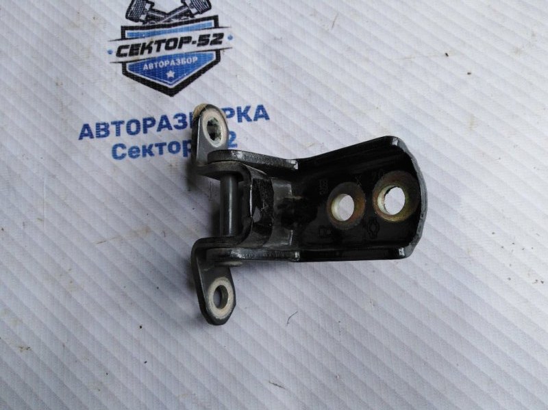 Петля двери задняя правая Nissan Almera 2004 N16 QG15DE 824202F030 Б/У