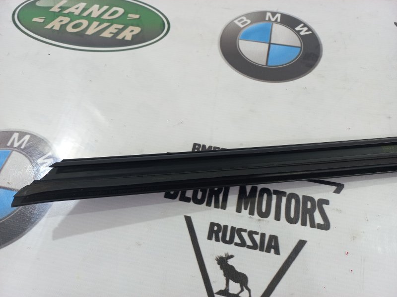 Молдинг лобового стекла передний левый XC70 2007 SZ59 D5244T4