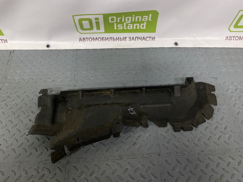 Пыльник радиатора правый Peugeot 308 Т7 EP6