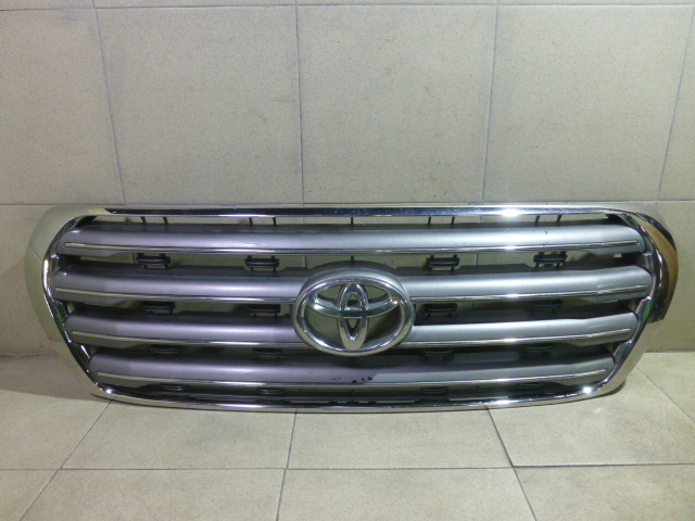 Решетка радиатора Toyota Land Cruiser 200 5310160580 Б/У