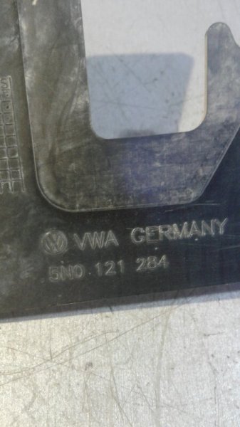 Пыльник правый Volkswagen Tiguan 5N1 CAWB