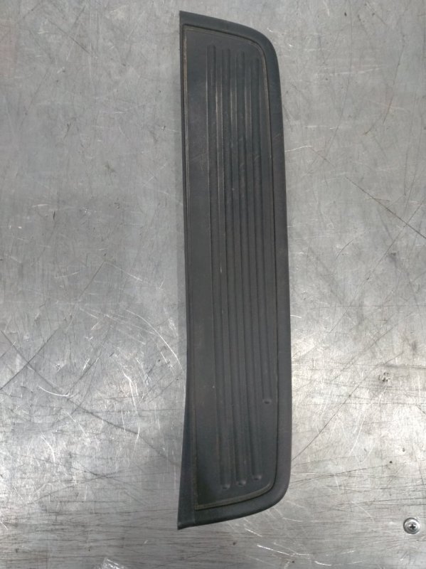 Накладка на порог (внутренняя) Honda Accord 2005-2008 CL7 K20Z2 84212-SEA-003ZA Б/У