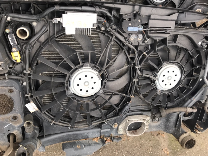 Вентилятор радиатора Audi A4 B6 2004 8EC Б/У