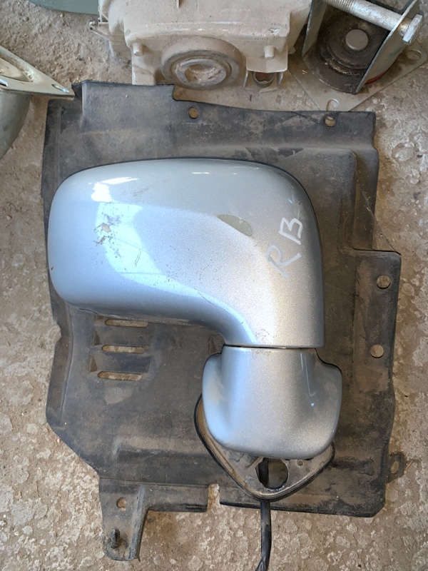 Зеркало Suzuki Aerio RB