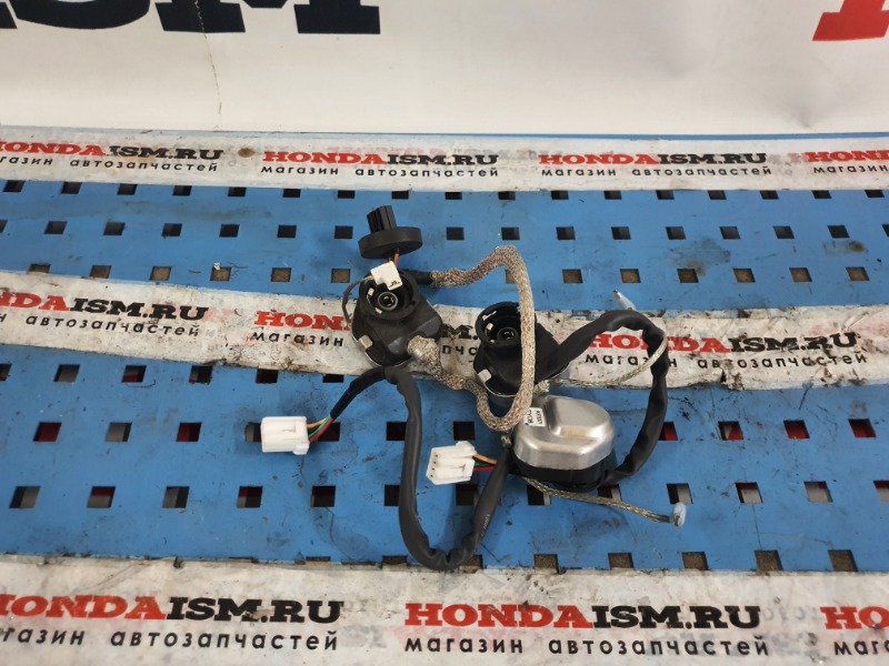 Игнитор пусковое устройство ксеноновой фары Honda 33129SEA003 контрактная