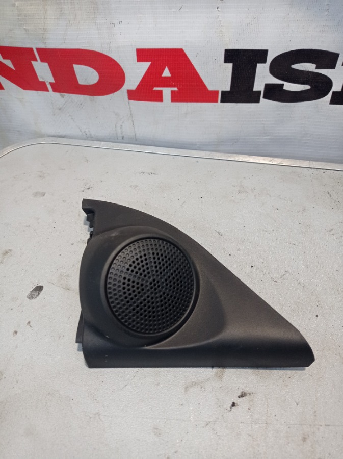 Накладка зеркала передняя правая Honda Civic 8 5D 2006-2010 FK2 R18A2 76220-SMG-E11ZA контрактная