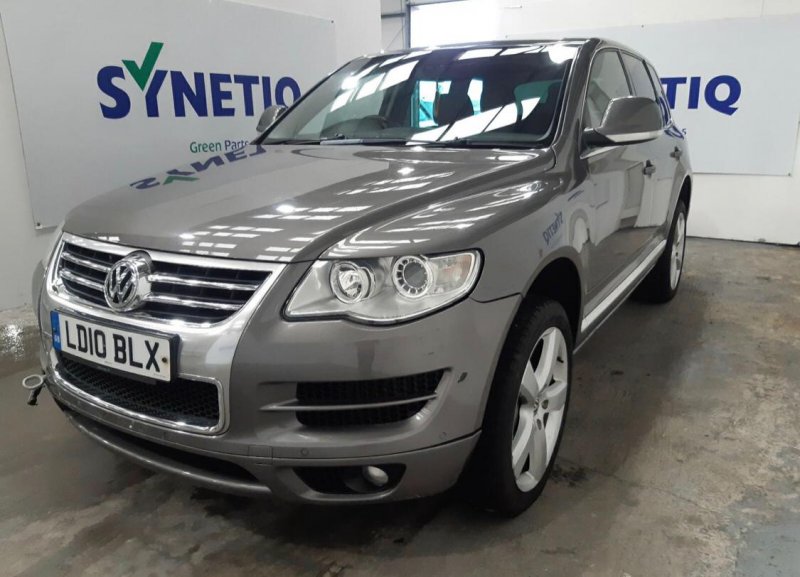 Крышка двигателя декоративная правая TOUAREG 2010 7l6 CASA