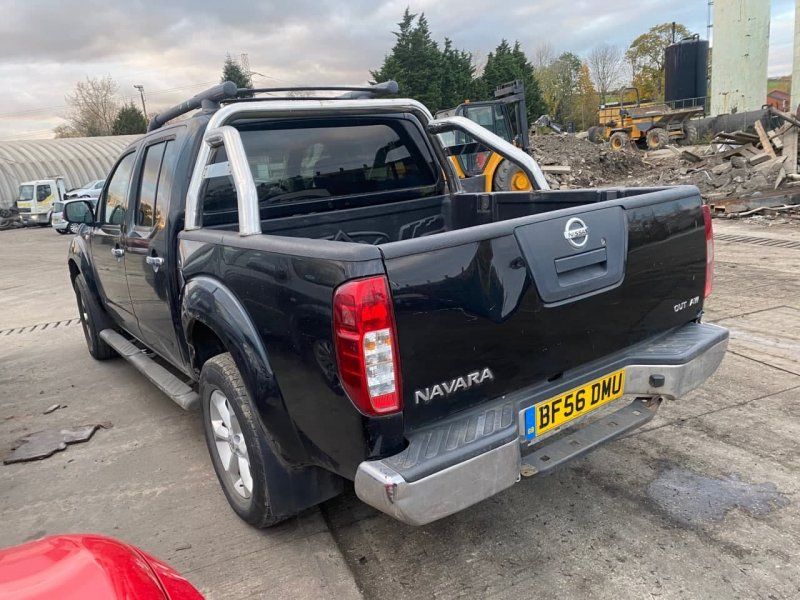 Решетка Navara 2006 d40 yd25ddti