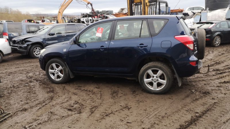 Замок капота RAV4 2006 Aca30 2ADFTV