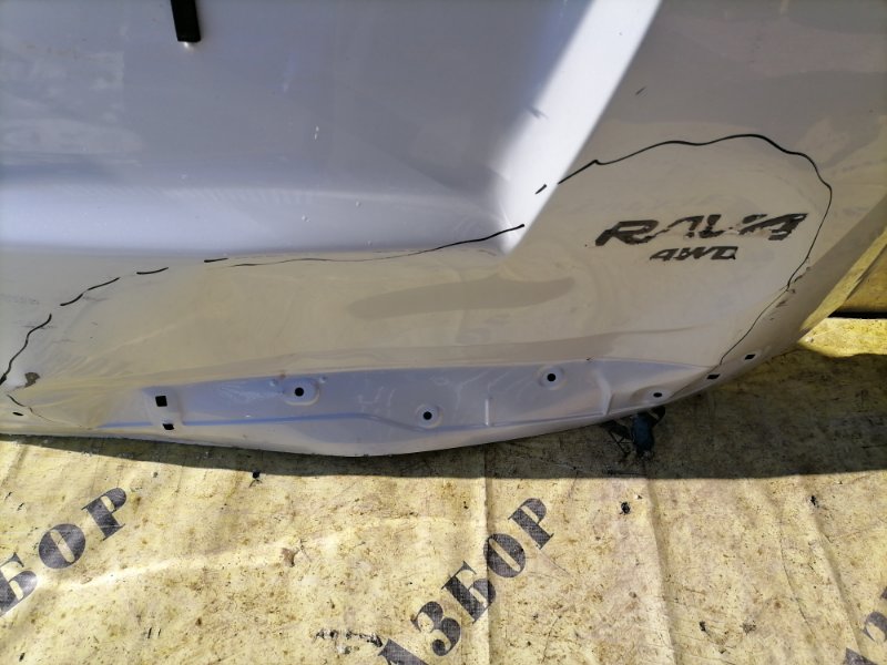 Крышка (дверь) багажника RAV4 40 2013-2019