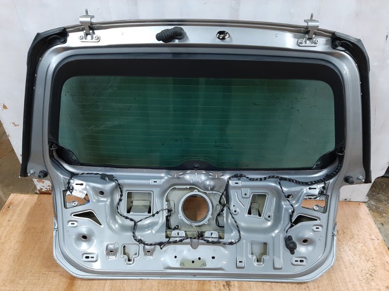 Крышка багажника Passat 2014-2023 3G