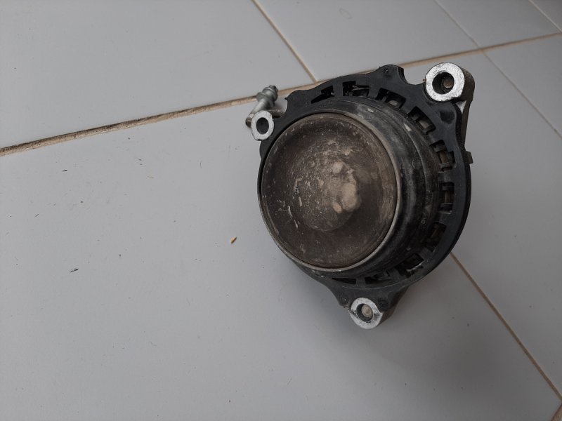 Опора ДВС передняя правая BMW X3 F25 2.0 N47D20C