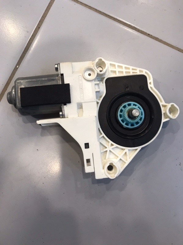 Мотор стеклоподъемника задний правый A6 2016- 4G9 2.0 CYPA