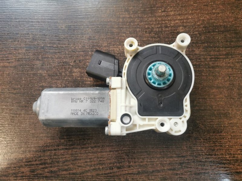 Мотор стеклоподъемника правый BMW X5 2013-2018 F15 3.0 N57D30A 67627322748 контрактная