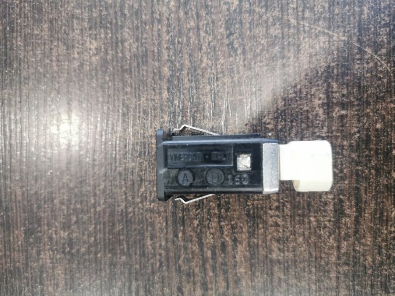 Гнездо USB/AUX 5-Series 2009-2017 F11 3.0 N57D30A