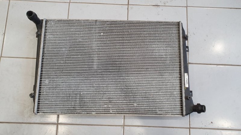 Радиатор охлаждения Skoda Octavia 2004-2013 1Z 1K0121251EJ контрактная