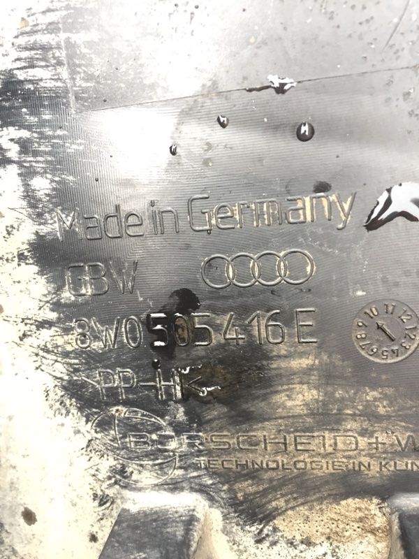 Пыльник задний правый Audi A5 8W8 2.0 DLV Бензин