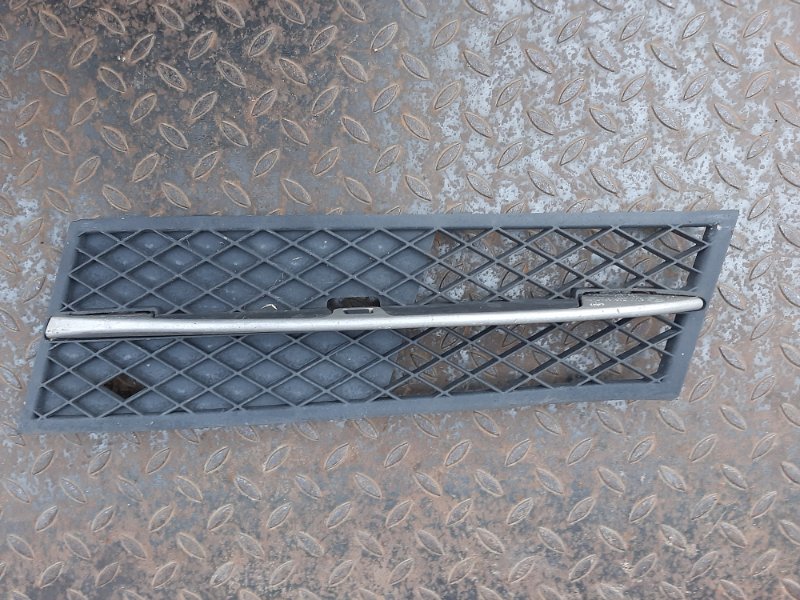 Вентиляционная решетка передняя левая BMW 5-Series F10 2.0D N47D20C