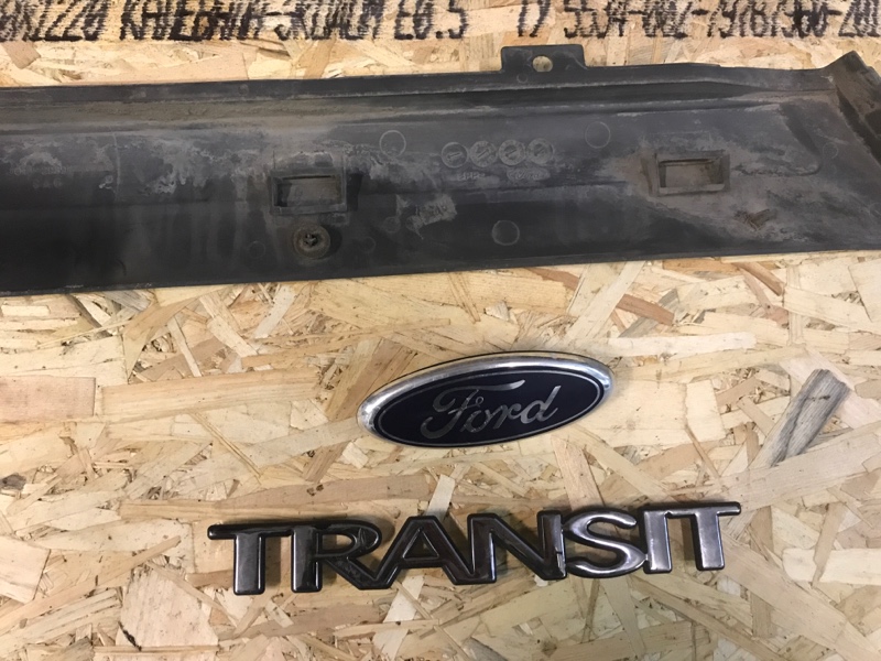 Бампер задний правый Ford Transit