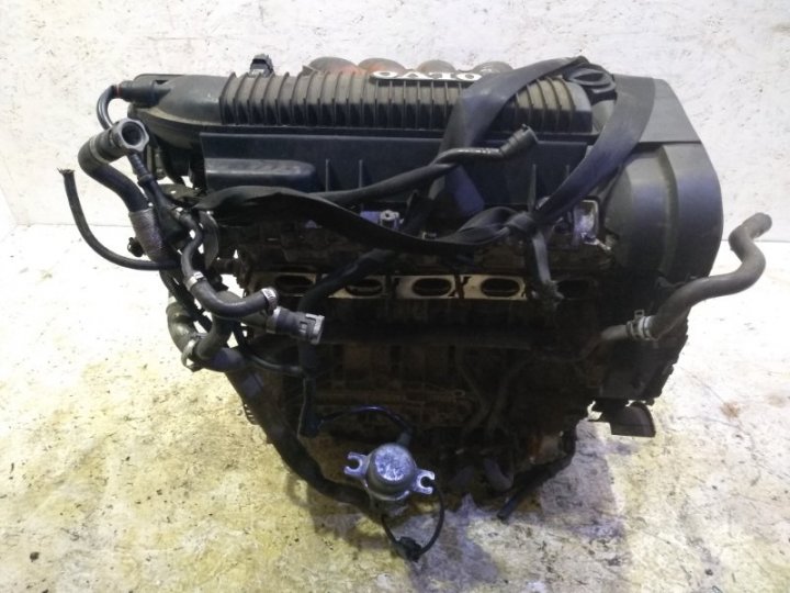 Двигатель C70 2006 2.4 i