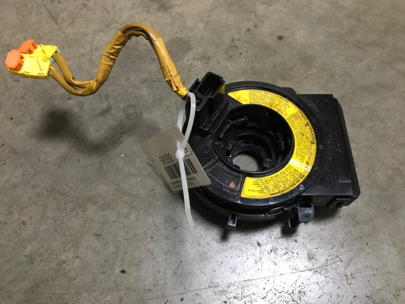 Подрулевой шлейф на mitsubishi asx. Шлейф подрулевой хундай солярис 2. Подрулевой шлейф фото. Шлейф подрулевой мазда 3, аксела 2005. Подрулевой шлейф.