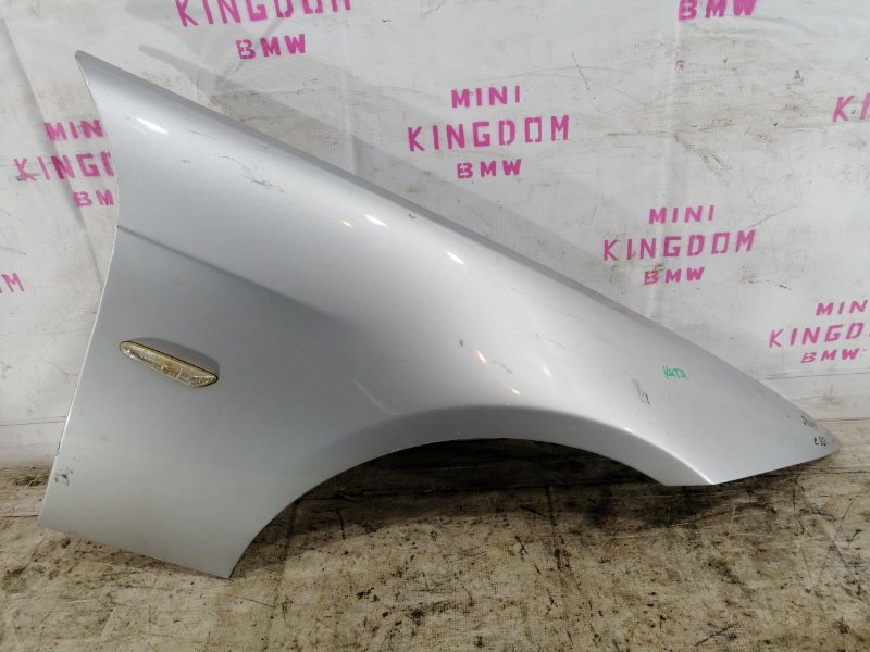 Крыло переднее правое BMW 3-Series 2005-2011 E90 41 35 7 135 680 контрактная