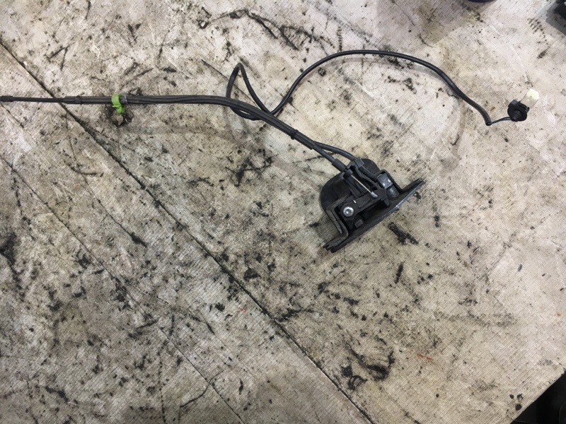 Запчасть замок багажника MINI Cooper R55 51227167488 контрактная Замок багажника MINI Cooper R55 51227167488 контрактная