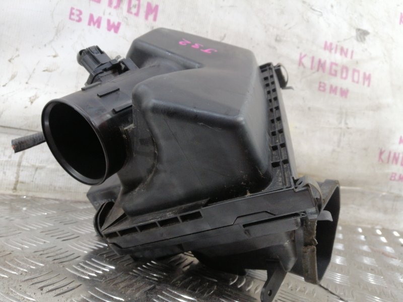 Корпус воздушного фильтра Teana 2012 J32 VQ25DE Корпус воздушного фильтра Teana 2012 J32 VQ25DE