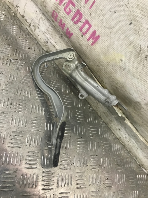 Петля капота передняя левая sx4 2007 yb41s J20A Петля капота передняя левая sx4 2007 yb41s J20A