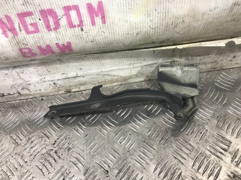Запчасть петля капота левая Suzuki Grand Vitara 2006 JT J20A 6140461 контрактная Петля капота левая Suzuki Grand Vitara 2006 JT J20A 6140461 контрактная