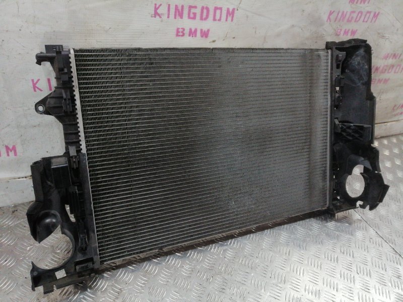 Радиатор охлаждения V70 2008 3