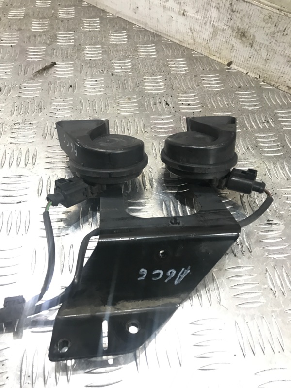 Сигнал звуковой A6 2005 C6 BDW Сигнал звуковой A6 2005 C6 BDW