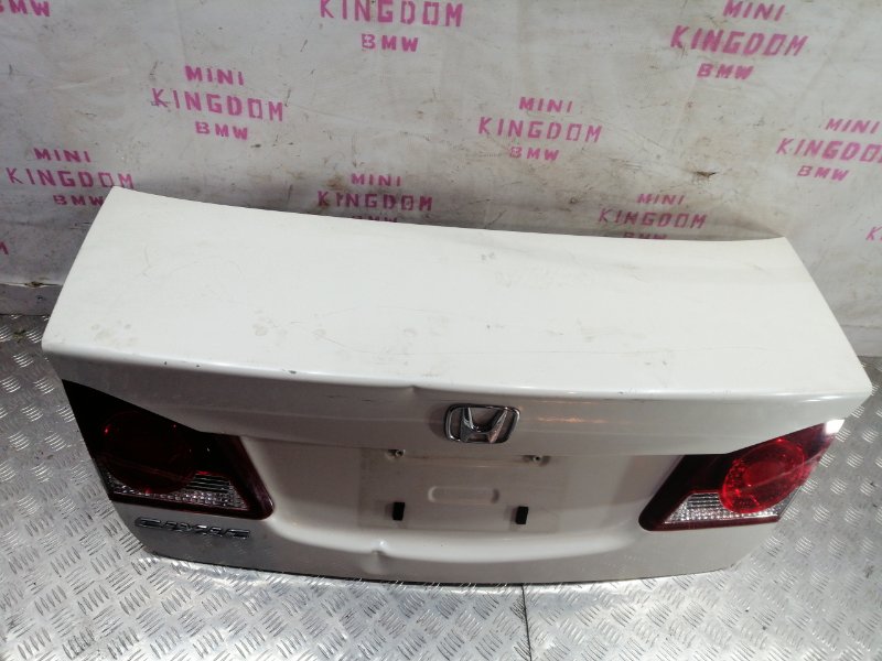 Крышка багажника задняя Civic 8 (FD1)
