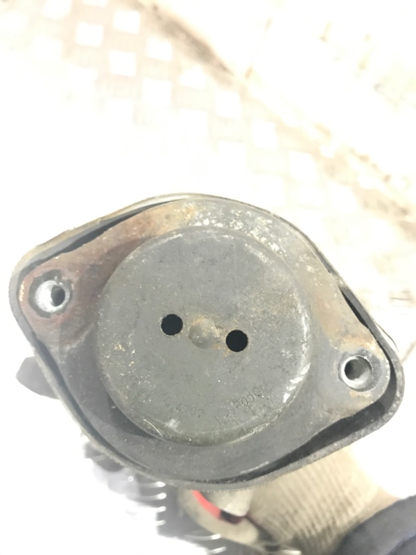 Подушка двигателя AUDI S4 B7 BBK Подушка двигателя AUDI S4 B7 BBK