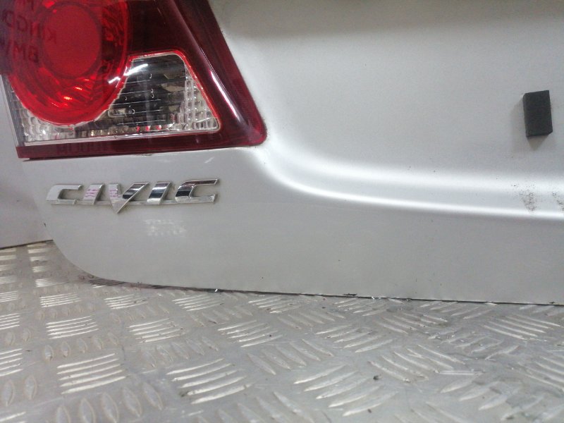 Крышка багажника задняя Civic FD1