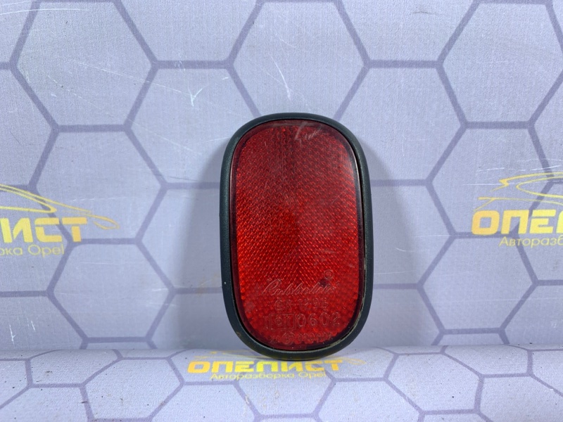 Светоотражатель задний правый Opel Frontera B 97175454 Б/У