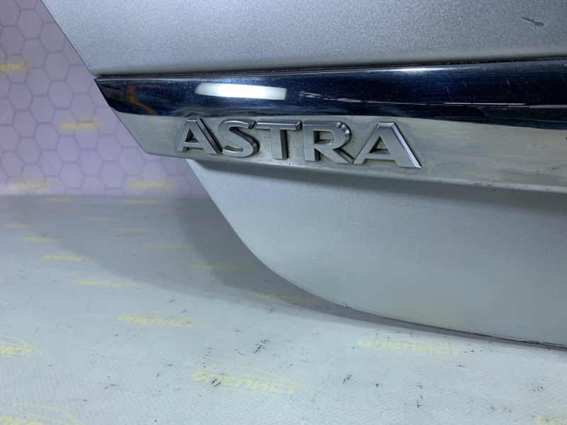Крышка багажника Astra 2007 H Z14XEP