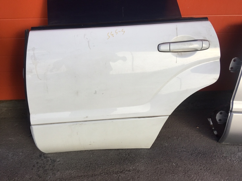 Дверь задняя левая Subaru Forester 2005 SG5 EJ203 60409SA0109P контрактная