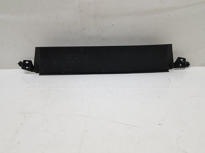 Дефлектор радиатора UAZ Patriot 316382803019 купить Б/У id90029