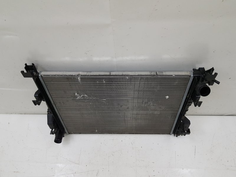 Радиатор vesta. Радиатор vesta. Радиатор радиатора рено дастер. Радиатор vesta. Lrc 0978 радиатор vesta.